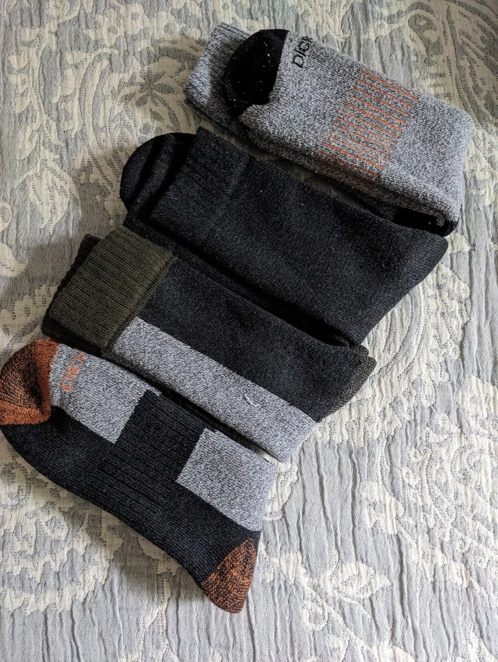 4 Pair Men's Crew